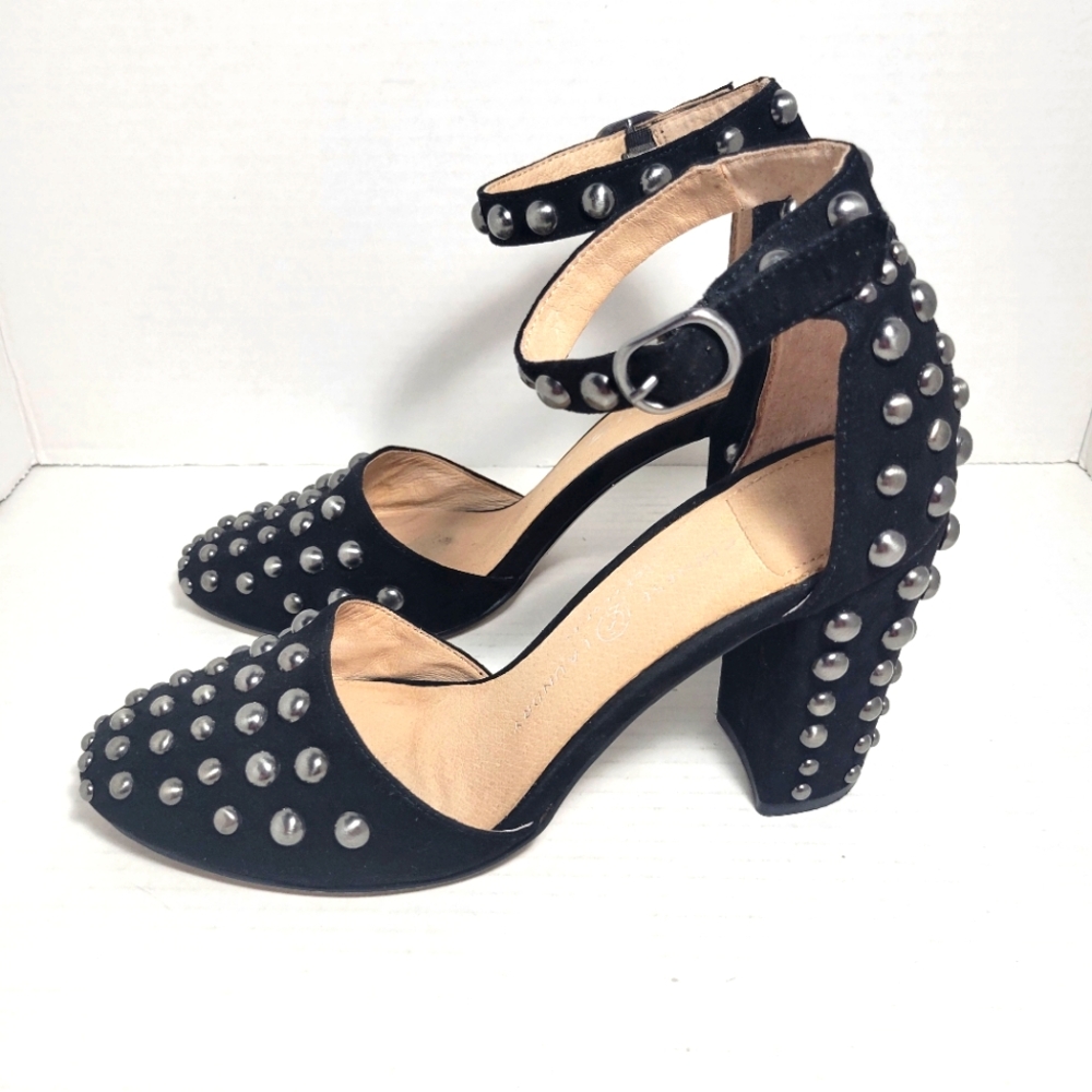 CHINESE LAUNDRY Vegas Studded Heels